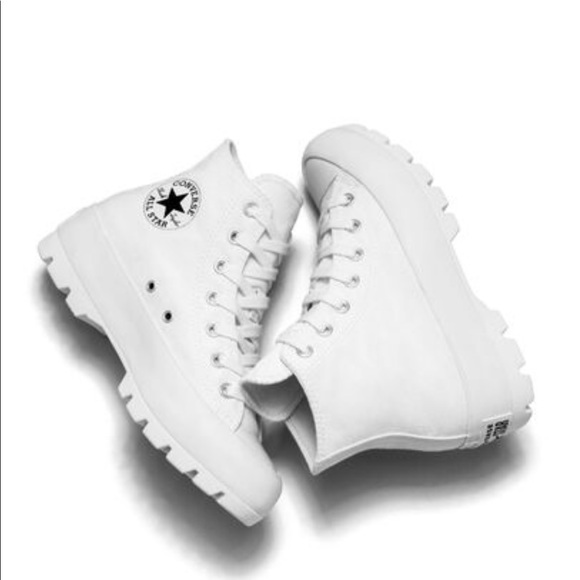 Chuck Taylor All Star Lugged. Converse High Top - Picture 2 of 8